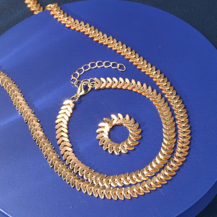 Madeleine™ – Parure élégante intemporelle raffinée