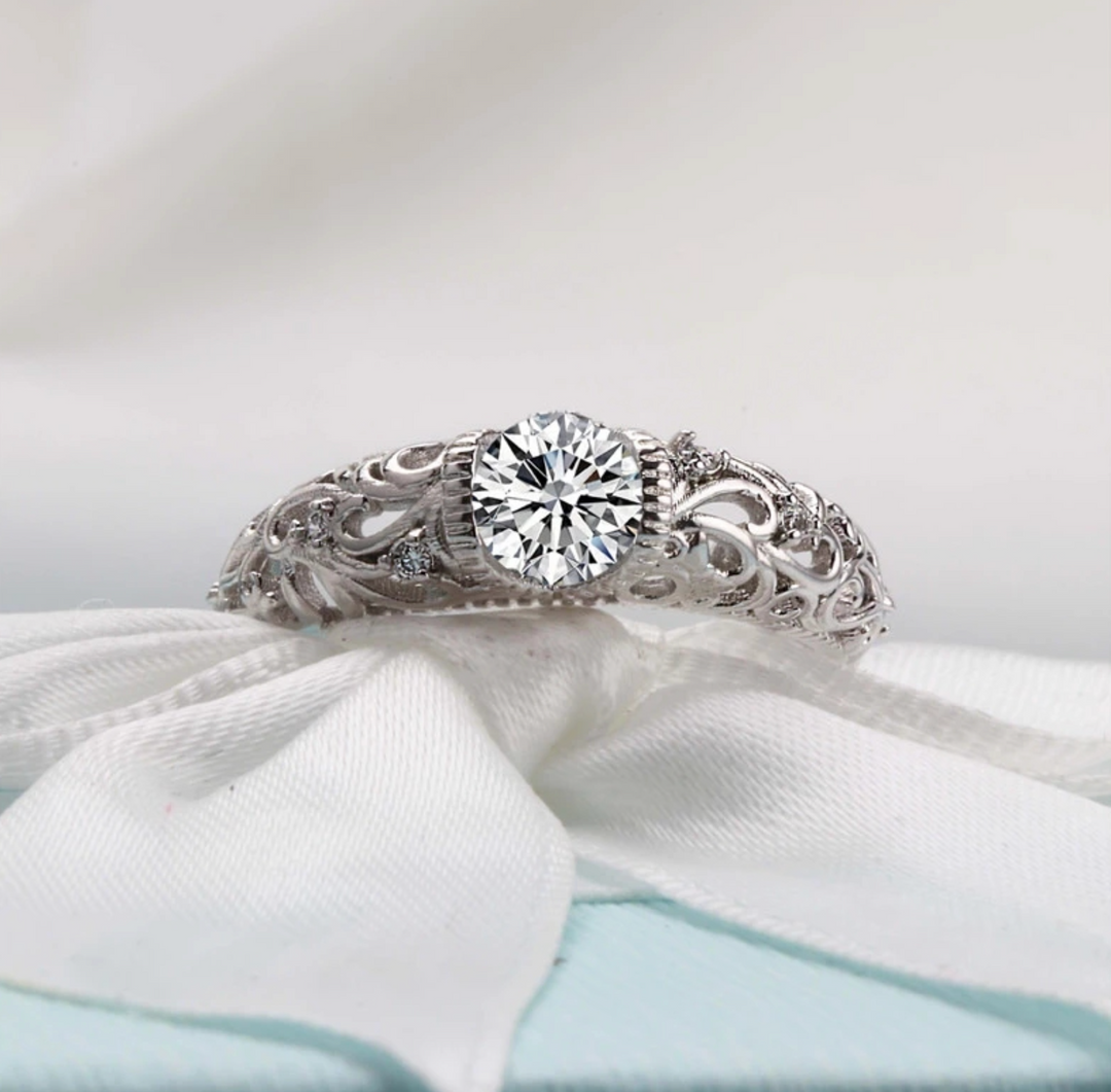 Léonie™ – Éclat raffiné pour chaque occasion